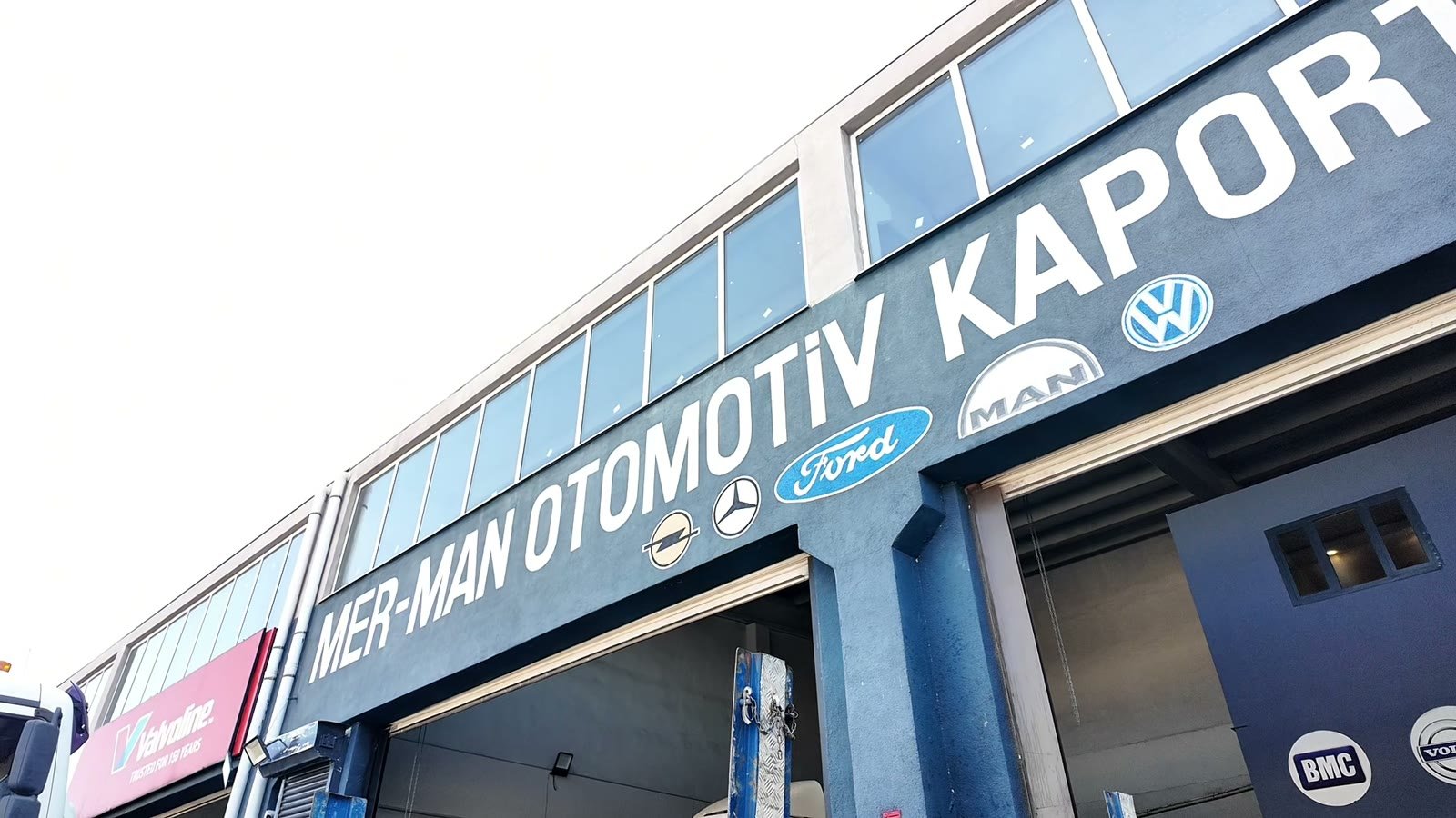 Mer-Man Otomotiv tesis tabelası